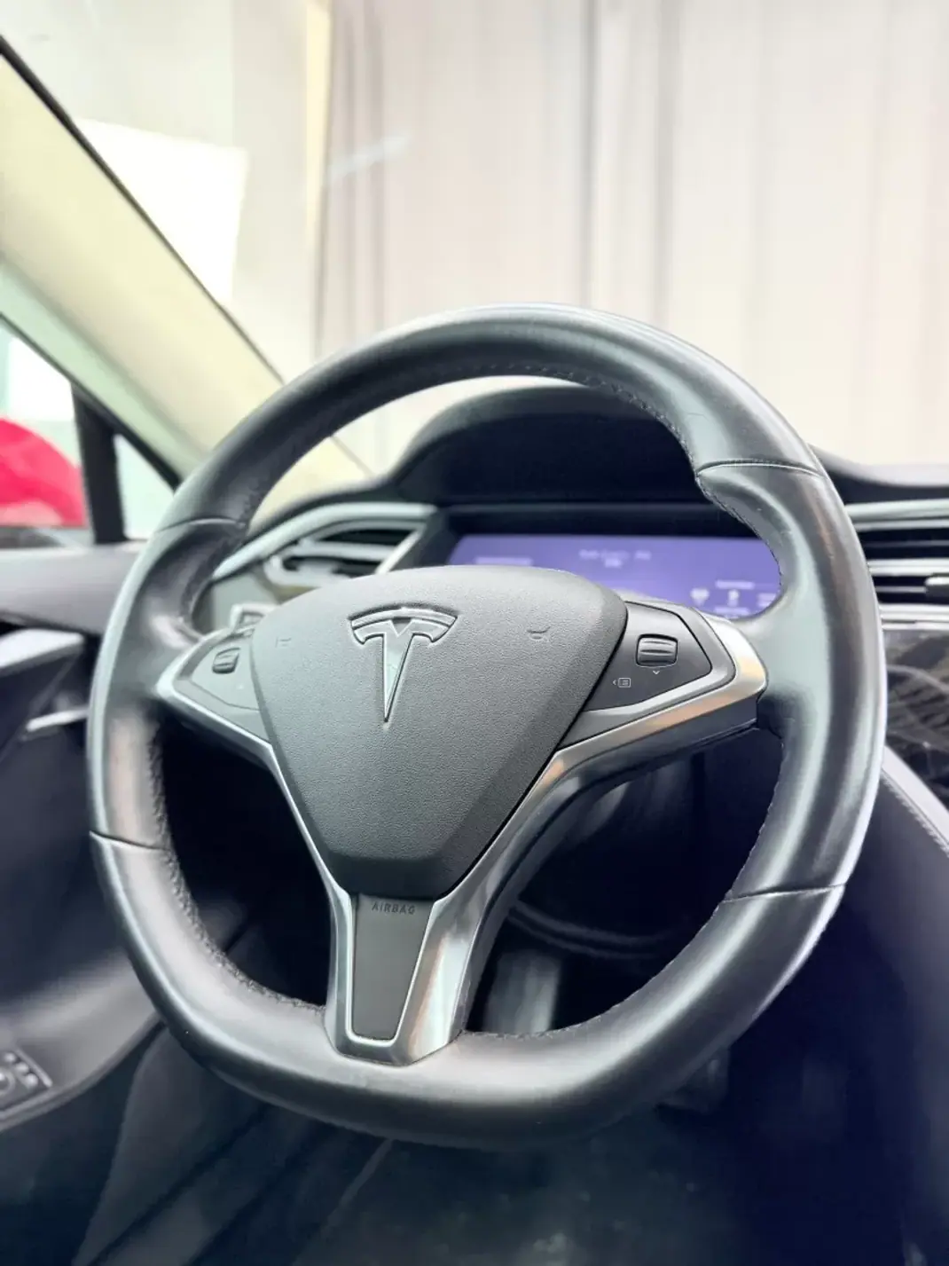 Tesla Model S 2016 - 20999 EUR, 164000 km - AUTO.MOTO.pt - 164000km - foto 17 de 20