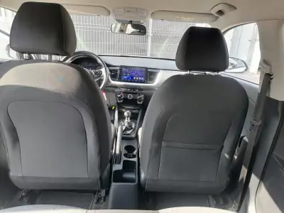 Kia Stonic 2022 - 14900 EUR, 71342 km - AUTO.MOTO.pt - 71342km - foto 14 de 20