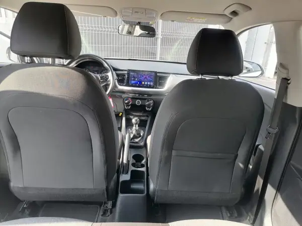 Kia Stonic 2022 - 14900 EUR, 71342 km - AUTO.MOTO.pt - 71342km - foto 14 de 20
