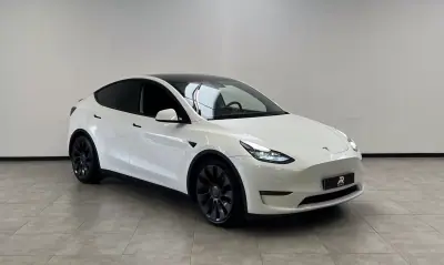 Tesla Model Y 2022 - 36500 EUR, 138000 km - foto 1 de 16