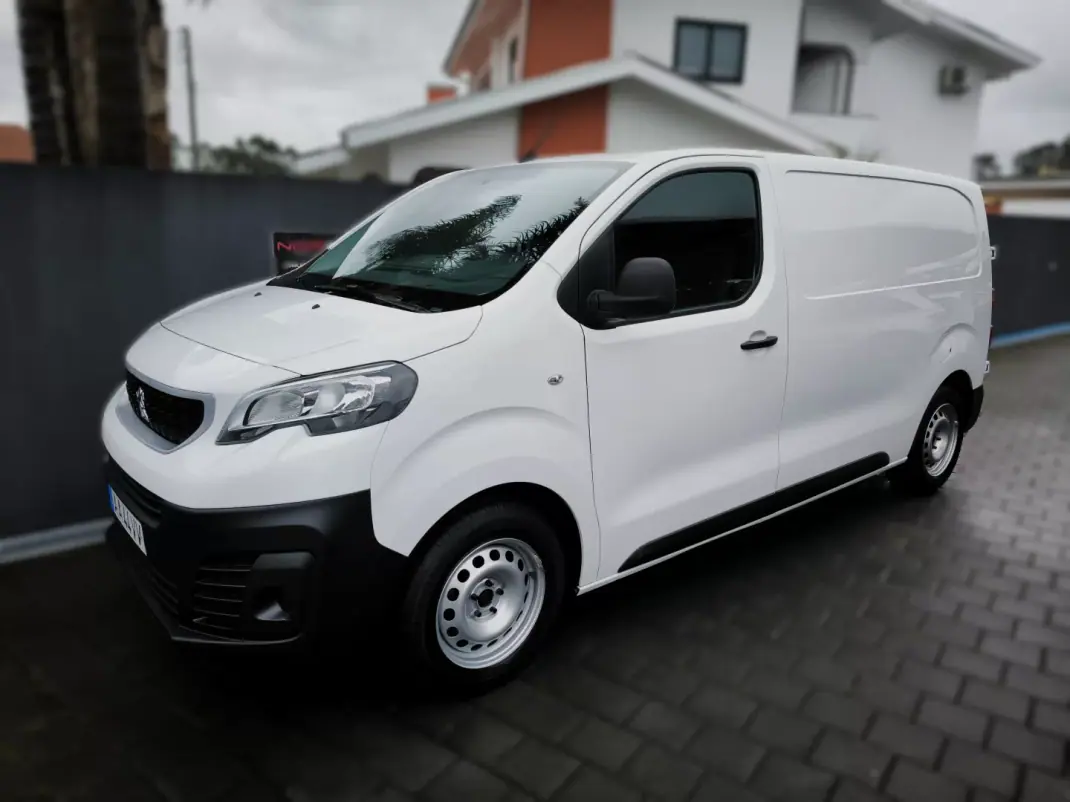 Peugeot Expert 1.5 BlueHdi L2H1 Pro Standard 2020 - 17950 EUR, 105997 km - AUTO.MOTO.pt - 105997km - foto 9 de 46