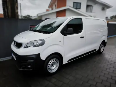 Peugeot Expert 1.5 BlueHdi L2H1 Pro Standard 2020 - 17950 EUR, 105997 km - AUTO.MOTO.pt - 105997km - foto 9 de 46