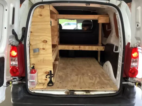 Citroën Berlingo 1.6 E-Hdi L1 Cargo Box 2012 - 5990 EUR, 342453 km - AUTO.MOTO.pt - 342453km - foto 5 de 6