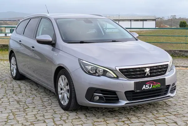 Peugeot 308 SW 2019 - 8500 EUR, 208333 km - AUTO.MOTO.pt - 208333km - foto 4 de 22
