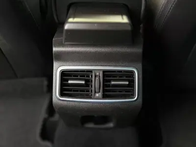 Renault Mégane 2019 - 15990 EUR, 167000 km - AUTO.MOTO.pt - 167000km - foto 9 de 21