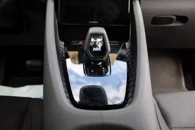 Polestar 2 2021 - 22500 EUR, 138000 km - AUTO.MOTO.pt - 138000km - foto 42 de 46