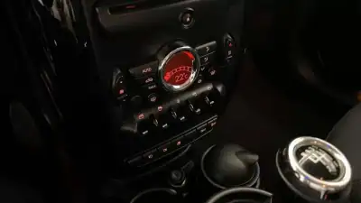 MINI Countryman 2011 - 12000 EUR, 195672 km - AUTO.MOTO.pt - 195672km - foto 28 de 34