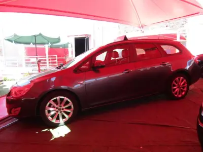 Opel Astra Sports Tourer 2012 - 6479 EUR, 245329 km - 245329km - foto 3 de 14