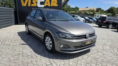 Volkswagen Polo 2018 - 11890 EUR, 88000 km - AUTO.MOTO.pt - 88000km - foto 9 de 31