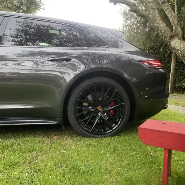 Porsche Panamera Sport Turismo 2019 - 69990 EUR, 210000 km - AUTO.MOTO.pt - 210000km - foto 6 de 50