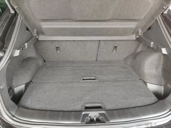 Nissan Qashqai 2017 - 15750 EUR, 155200 km - AUTO.MOTO.pt - 155200km - foto 16 de 37