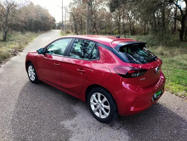 Opel Corsa 2023 - 13500 EUR, 62100 km - AUTO.MOTO.pt - 62100km - foto 9 de 17