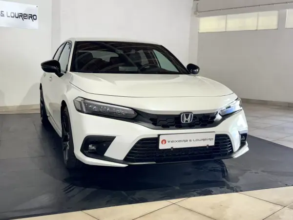 Honda Civic 2025 - 43000 EUR, 65 km - AUTO.MOTO.pt - 65km - foto 3 de 26