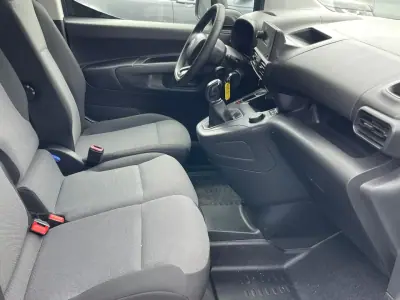 Citroën BERLINGO VAN XL 1.5 BLUE HDI 3 LUGARES 2019 - 12300 EUR, 111000 km - AUTO.MOTO.pt - 111000km - foto 10 de 10