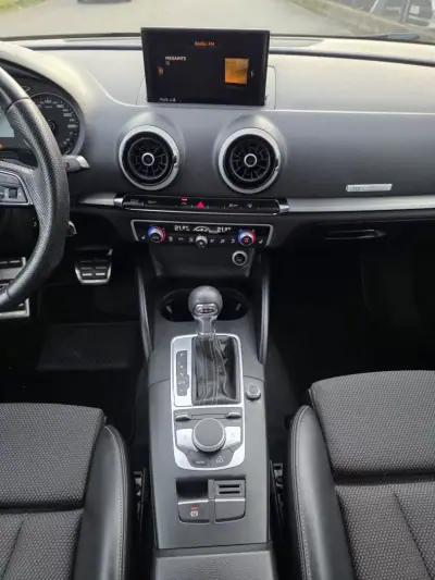 Audi A3 Sportback 2017 - 18990 EUR, 164000 km - AUTO.MOTO.pt - 164000km - foto 28 de 39