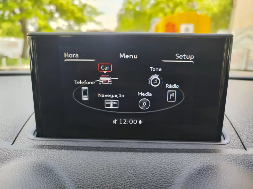 Audi A3 Sportback 2016 - 16980 EUR, 199550 km - AUTO.MOTO.pt - 199550km - foto 35 de 39