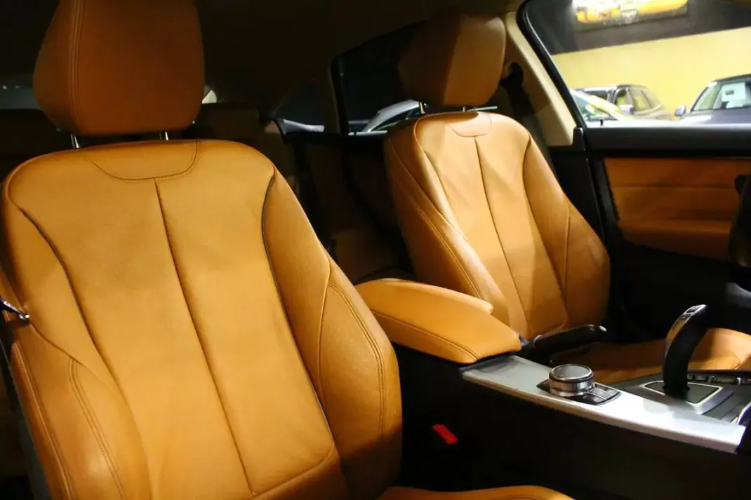 BMW 418 Gran Coupé 2019 - 23800 EUR, 174000 km - AUTO.MOTO.pt - 174000km - foto 16 de 44