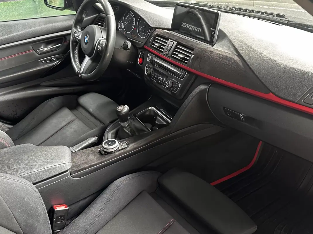 BMW 320 2013 - 17990 EUR, 210000 km - AUTO.MOTO.pt - 210000km - foto 26 de 26