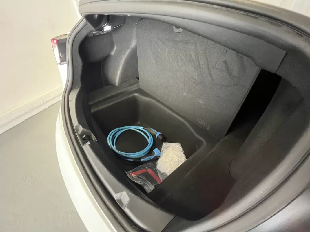 Tesla Model 3 2021 - 31990 EUR, 85000 km - AUTO.MOTO.pt - 85000km - foto 45 de 45