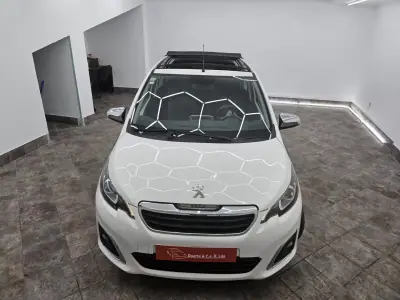 Peugeot 108 2015 - 8650 EUR, 88563 km - AUTO.MOTO.pt - 88563km - foto 15 de 53