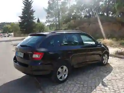 Skoda Fabia Break 2018 - 8900 EUR, 84000 km - AUTO.MOTO.pt - 84000km - foto 3 de 17