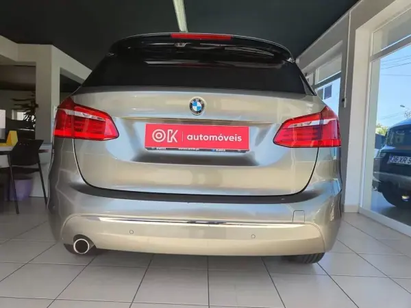 BMW 216 Active Tourer 2018 - 19990 EUR, 43600 km - AUTO.MOTO.pt - 43600km - foto 8 de 41