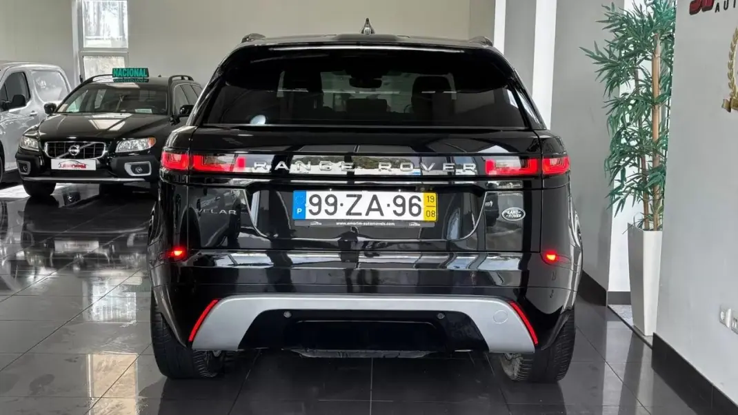 Land Rover Range Rover Velar 2019 - 37500 EUR, 96232 km - AUTO.MOTO.pt - 96232km - foto 5 de 31