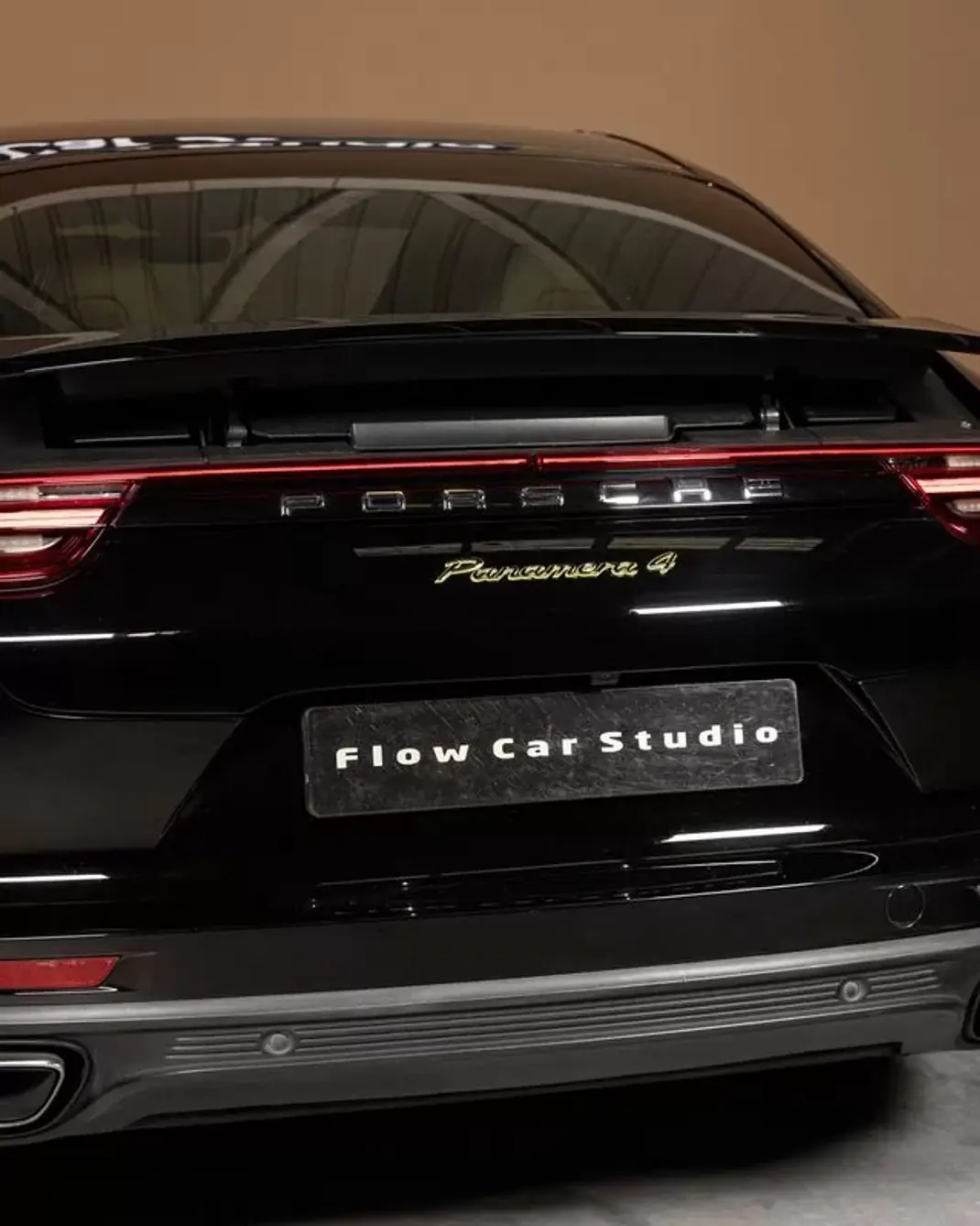 Porsche Panamera 2018 - 67950 EUR, 92000 km - 92000km - foto 24 de 34