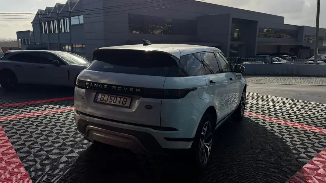 Land Rover Range Rover Evoque 2021 - 38900 EUR, 50000 km - AUTO.MOTO.pt - 50000km - foto 3 de 14