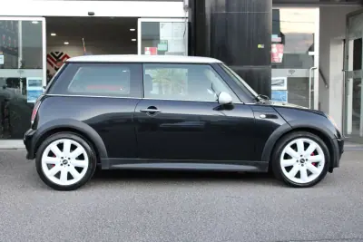 MINI One 2006 - 6400 EUR, 252417 km - AUTO.MOTO.pt - 252417km - foto 5 de 18