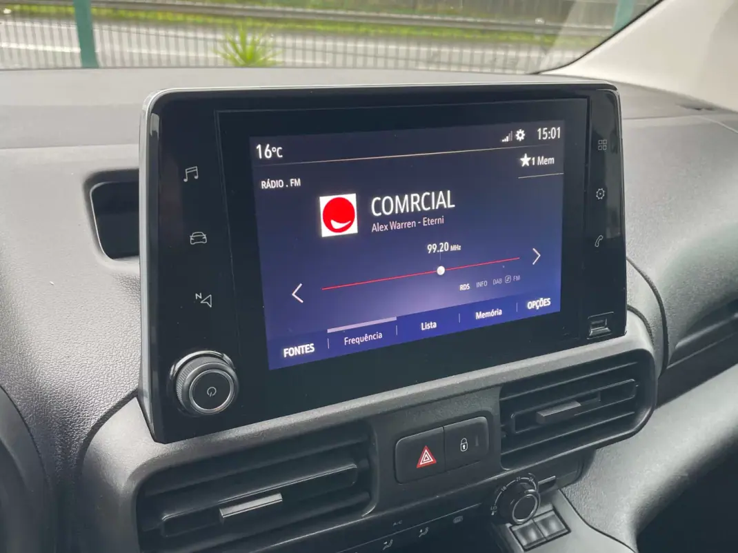 Opel Combo 2022 - 14450 EUR, 90000 km - AUTO.MOTO.pt - 90000km - foto 30 de 37