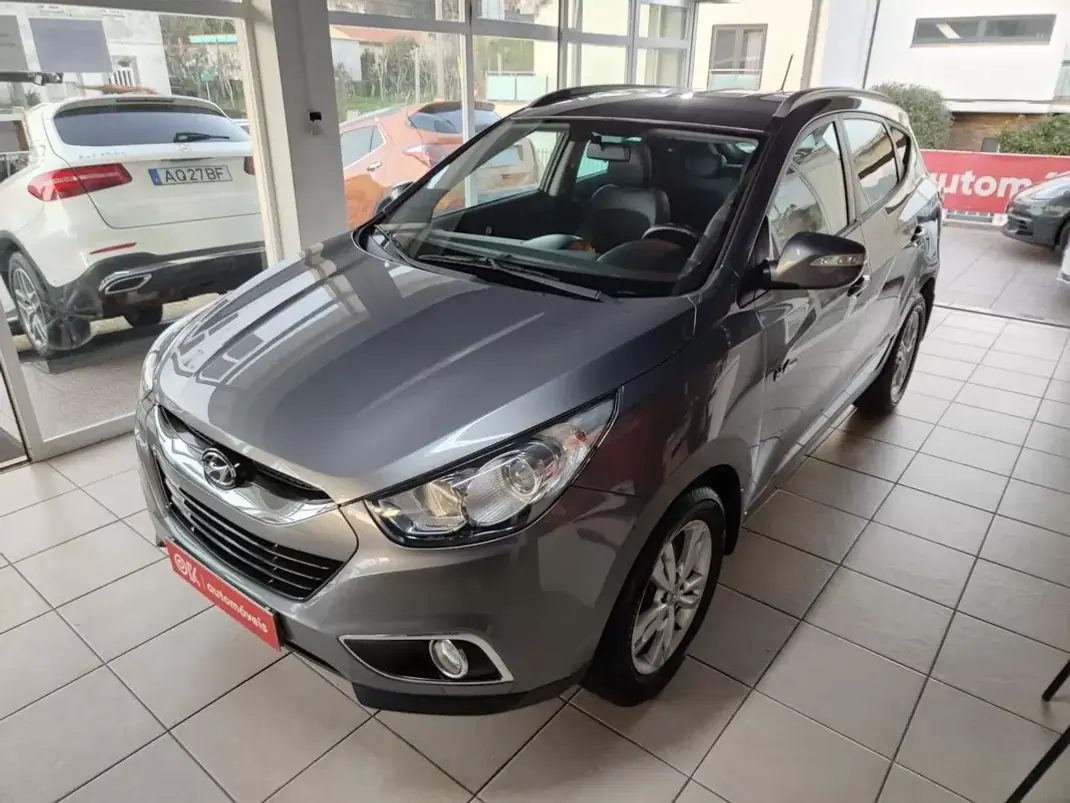 Hyundai ix35 2013 - 9990 EUR, 157000 km - AUTO.MOTO.pt - 157000km - foto 6 de 34