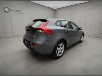 Volvo V40 2014 - 9250 EUR, 224000 km - AUTO.MOTO.pt - 224000km - foto 3 de 7