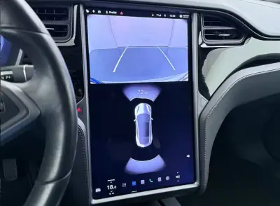 Tesla Model S 2018 - 25900 EUR, 240392 km - AUTO.MOTO.pt - 240392km - foto 18 de 37