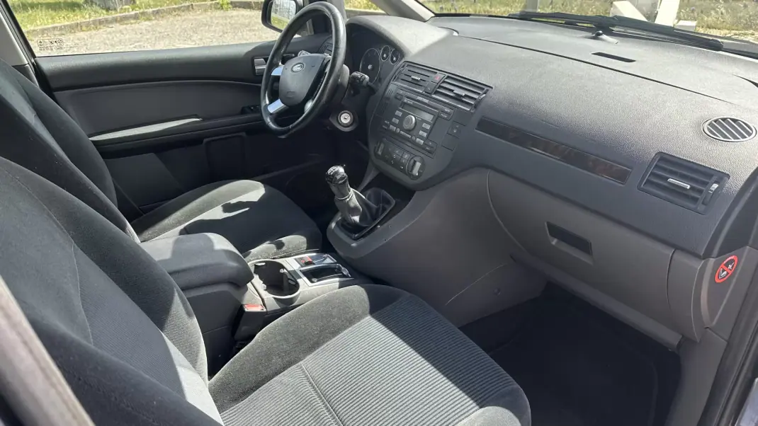 Ford C-Max 2004 - 2750 EUR, 280000 km - AUTO.MOTO.pt - 280000km - foto 13 de 21