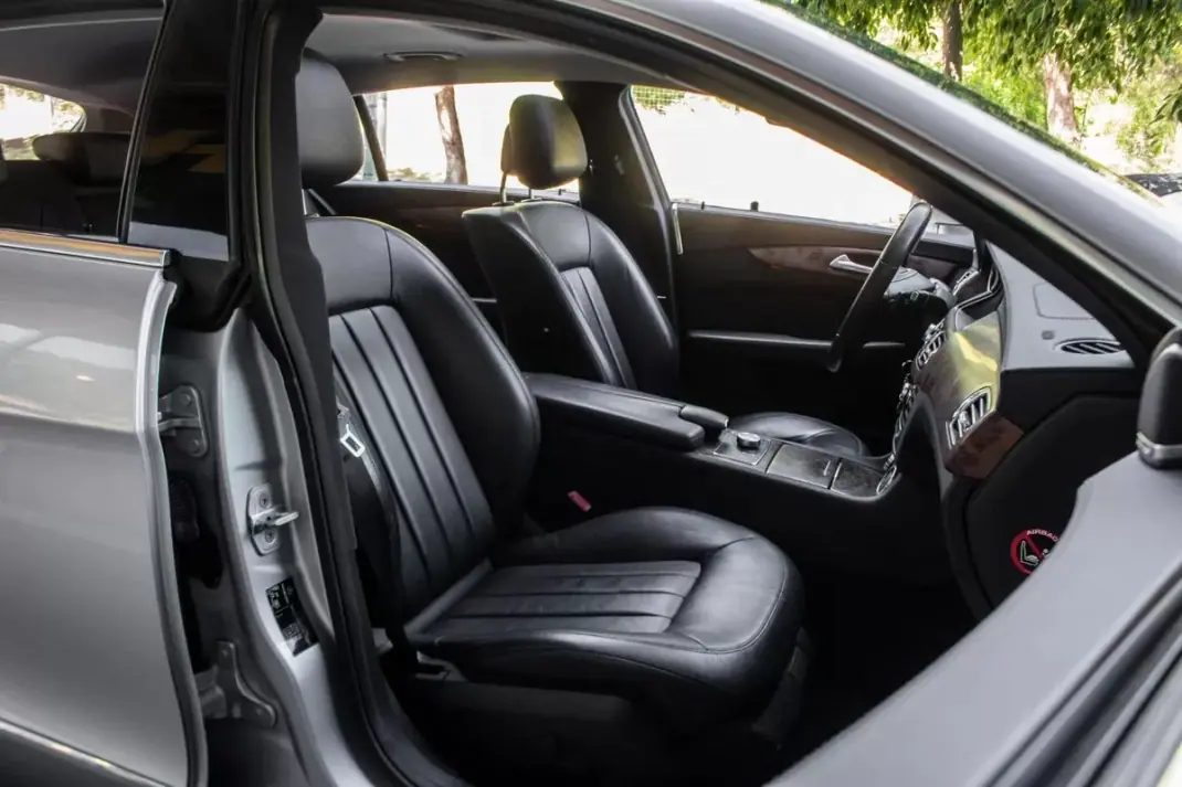 Mercedes-Benz CLS 250 2014 - 24550 EUR, 152749 km - AUTO.MOTO.pt - 152749km - foto 23 de 39