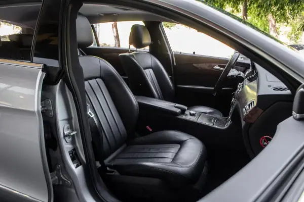 Mercedes-Benz CLS 250 2014 - 24550 EUR, 152749 km - AUTO.MOTO.pt - 152749km - foto 23 de 39
