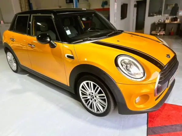 MINI 5 Portas 2016 - 12000 EUR, 203000 km - AUTO.MOTO.pt - 203000km - foto 5 de 27