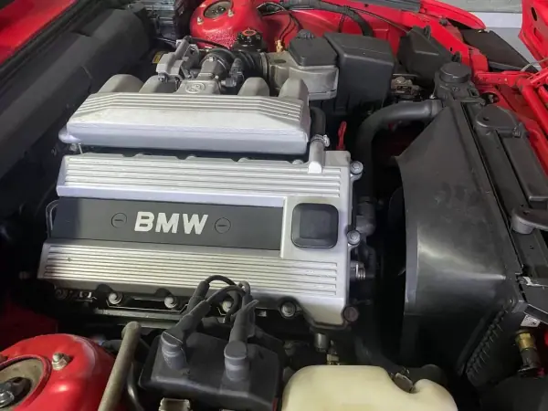 BMW 318 1991 - 27500 EUR, 78000 km - AUTO.MOTO.pt - 78000km - foto 18 de 19