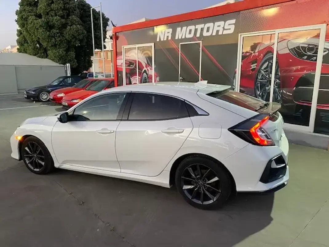 Honda Civic 2022 - 21990 EUR, 53250 km - AUTO.MOTO.pt - 53250km - foto 8 de 16