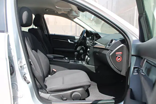 Mercedes-Benz C 220 2013 - 15900 EUR, 122723 km - AUTO.MOTO.pt - 122723km - foto 15 de 27
