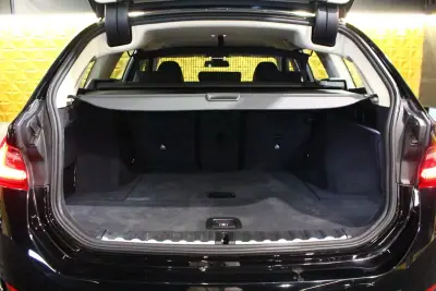 BMW 318 2022 - 27250 EUR, 132000 km - AUTO.MOTO.pt - 132000km - foto 22 de 38