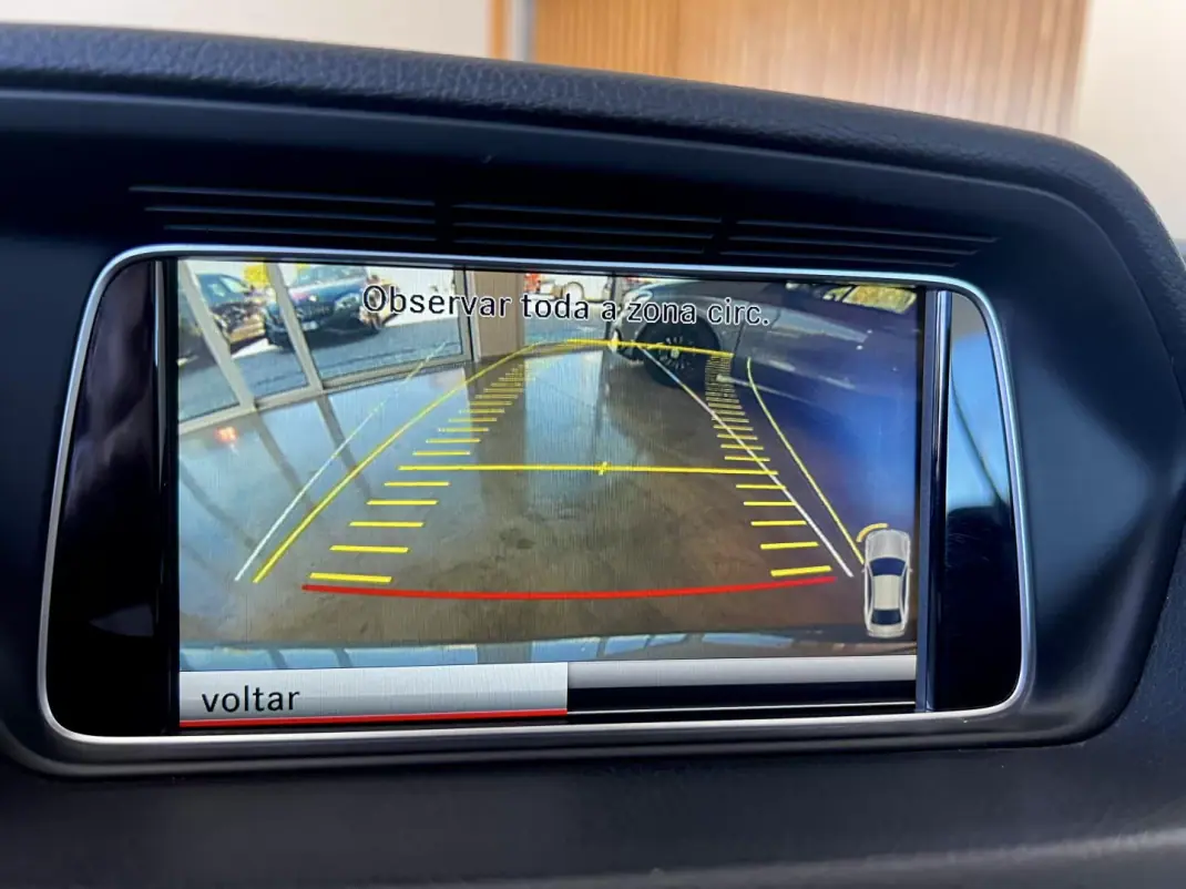 Mercedes-Benz E 220 2015 - 24999 EUR, 161900 km - AUTO.MOTO.pt - 161900km - foto 131 de 135