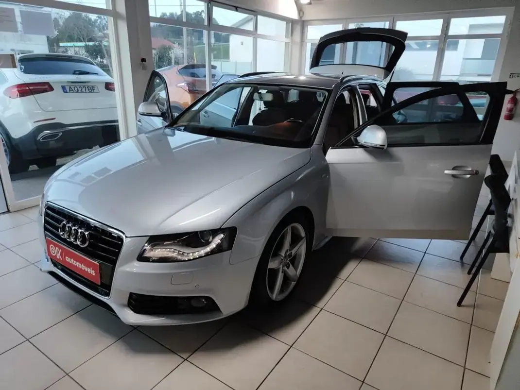 Audi A4 Avant 2009 - 12950 EUR, 231500 km - AUTO.MOTO.pt - 231500km - foto 22 de 36