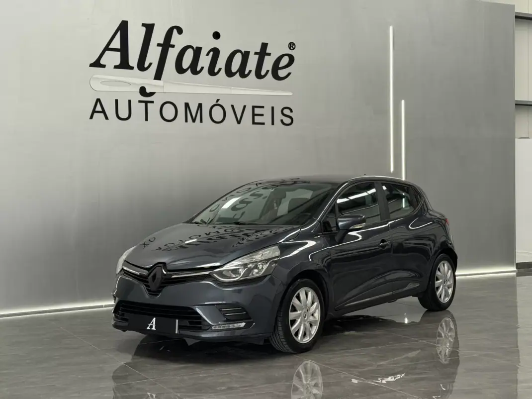 Renault Clio 2017 - 10990 EUR, 110000 km - 110000km - foto 2 de 14