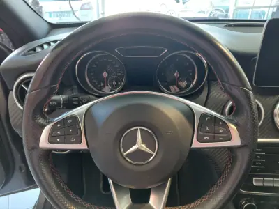 Mercedes-Benz A 180 2018 - 16900 EUR, 212000 km - AUTO.MOTO.pt - 212000km - foto 12 de 21