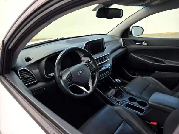 Hyundai Tucson 2019 - 18250 EUR, 137900 km - AUTO.MOTO.pt - 137900km - foto 13 de 31