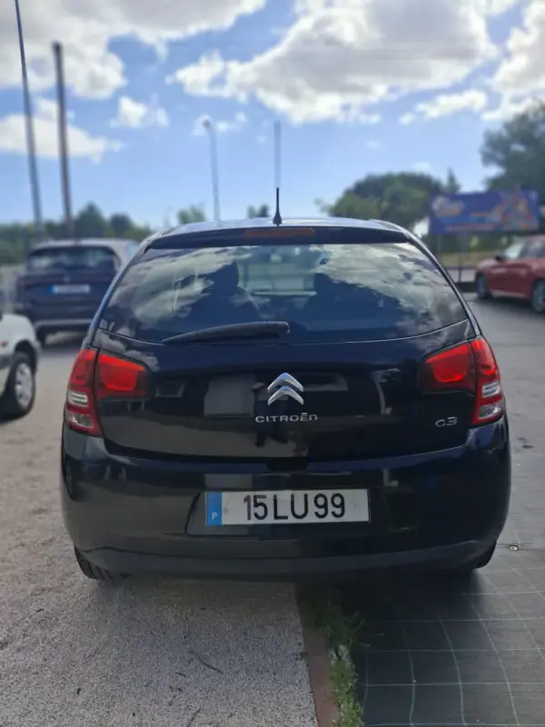 Citroën C3 2011 - 7400 EUR, 130001 km - AUTO.MOTO.pt - 130001km - foto 6 de 8