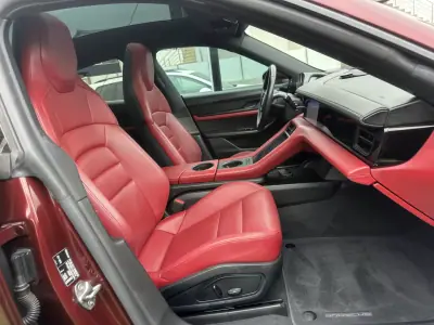 Porsche Taycan 2020 - 49900 EUR, 100000 km - AUTO.MOTO.pt - 100000km - foto 48 de 61