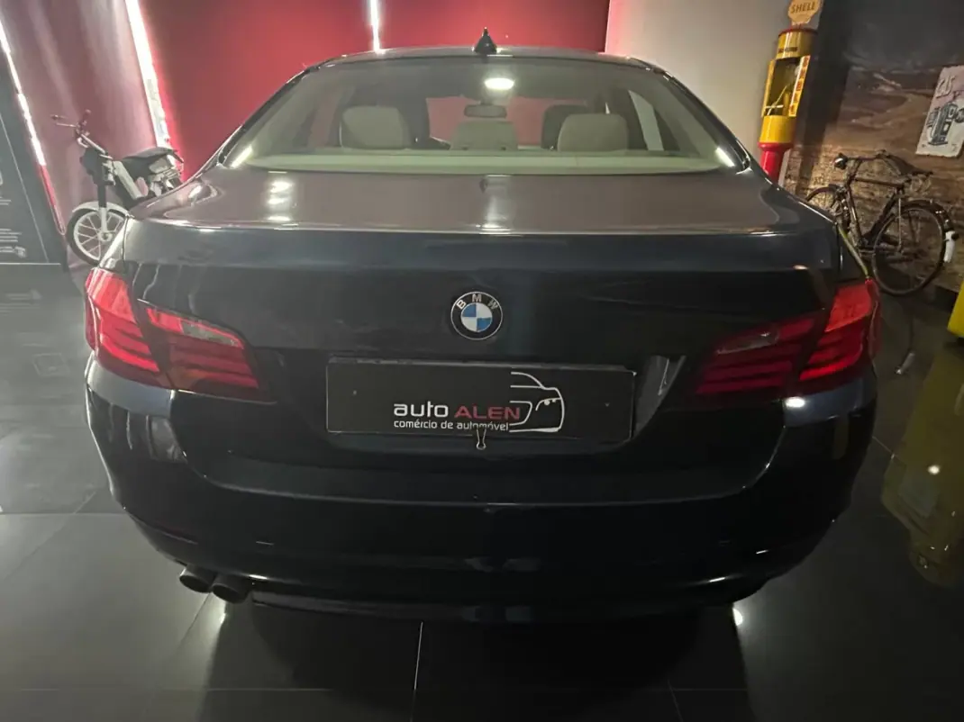 BMW 520 2011 - 10500 EUR, 368699 km - AUTO.MOTO.pt - 368699km - foto 5 de 23